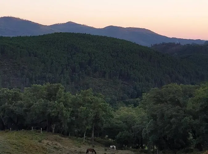 Casa D' Alem Turismo E Natureza - Refugio Do Valouto * Torneiro