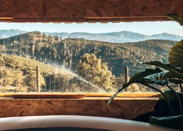 Holiday park Casa D' Alem Turismo E Natureza - Refugio Do Valouto Torneiro